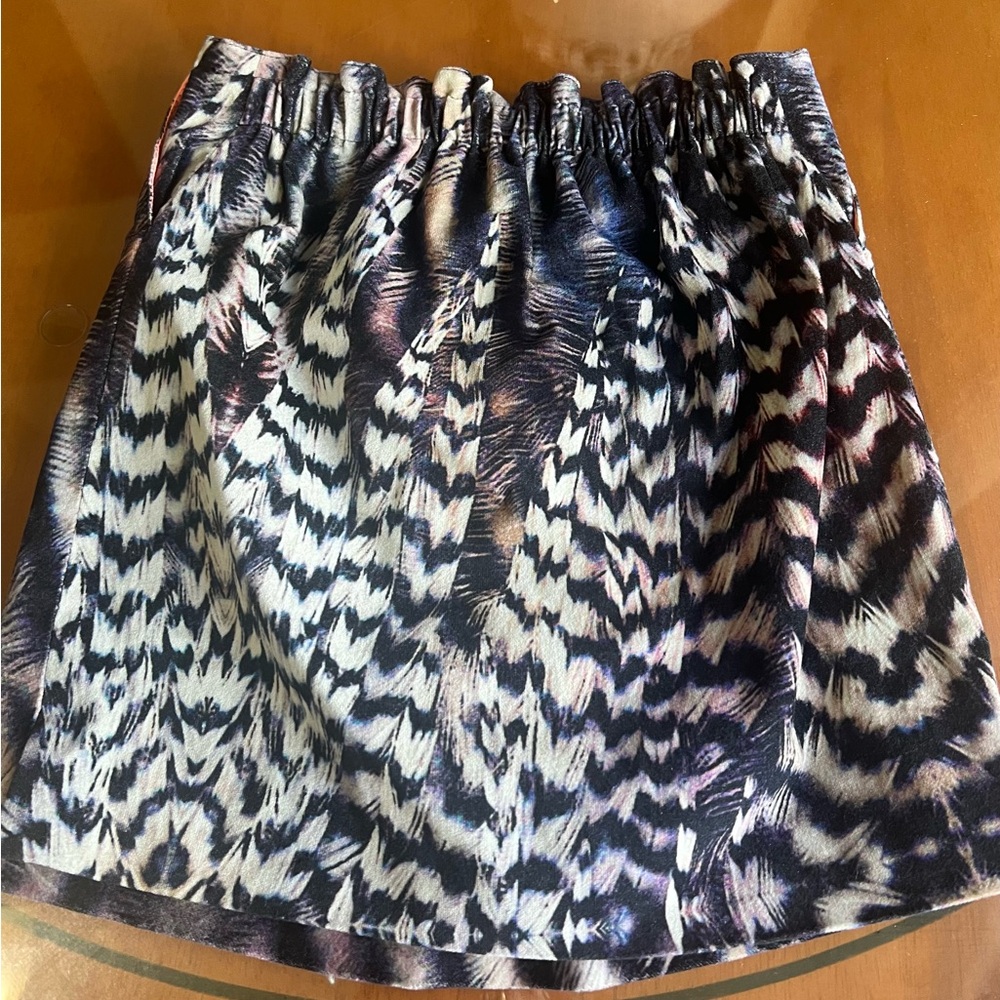 NOE & ZOE BERLIN Stylish Navy and Grey Patterned Skirt